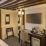 فندق Western Sydney Opera 3*