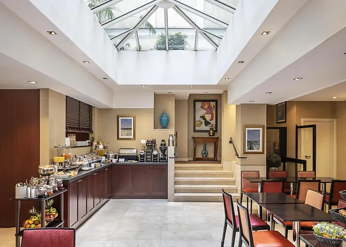 Western Sydney Opera Hotel