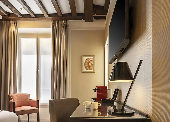 Hotel Western Sydney Opera 3*