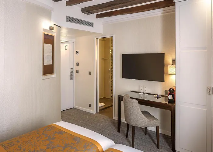 Western Sydney Opera Hotel