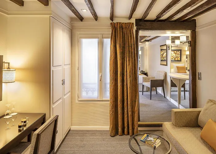 Western Sydney Opera Hotel